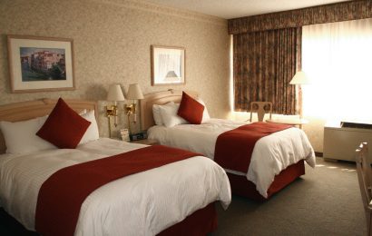Travel startup offers half-price hotel deals if you're willing to share with a stranger