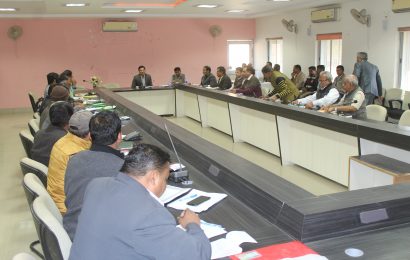 अधिकारी संवेदनशीलता से कार्य कर आमजन को राहत पहुंचाएंः गुप्ता