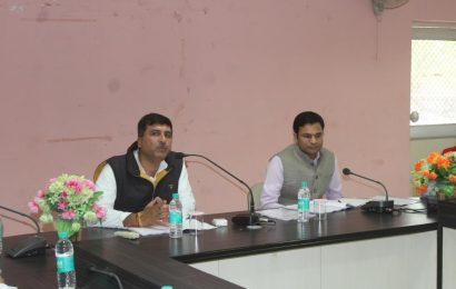 पारदर्शिता के साथ प्राथमिकता से आम आदमी को राहत पहुंचाएंःचौधरी पारदर्शिता के साथ प्राथमिकता से आम आदमी को राहत पहुंचाएंःचौधरी